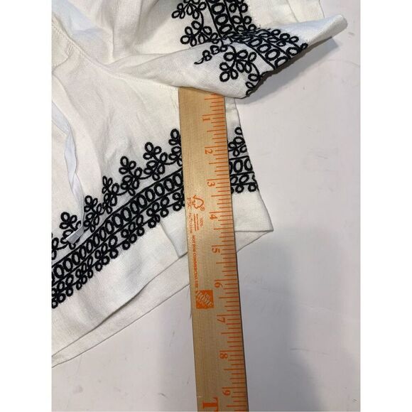 TALBOTS Womens White Linen Black Embroidered‎ Shorts Size P Petites NEW - Picture 5 of 6